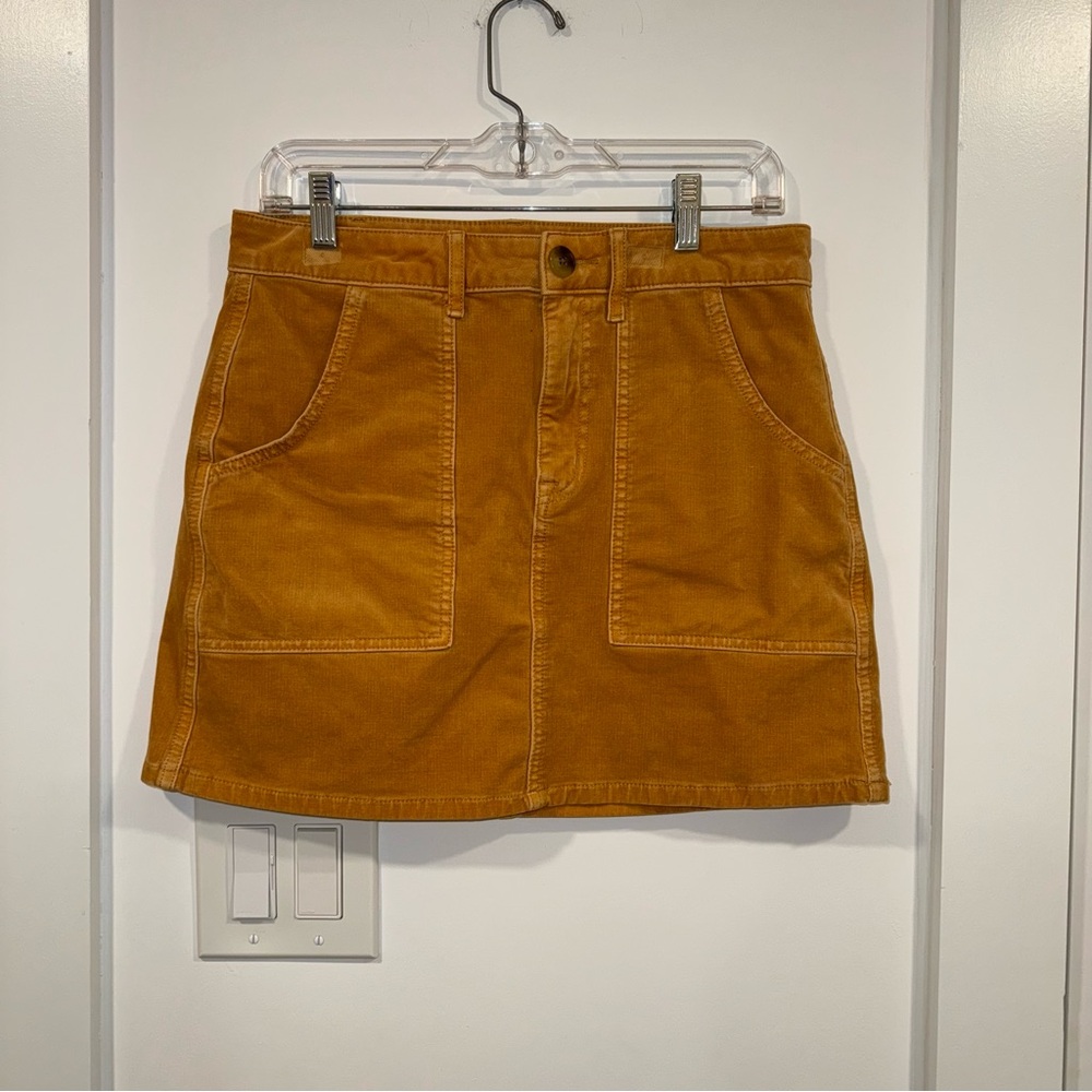 American‎ Eagle Outfitters Golden Tan Corduroy Mini Skirt | Size 6